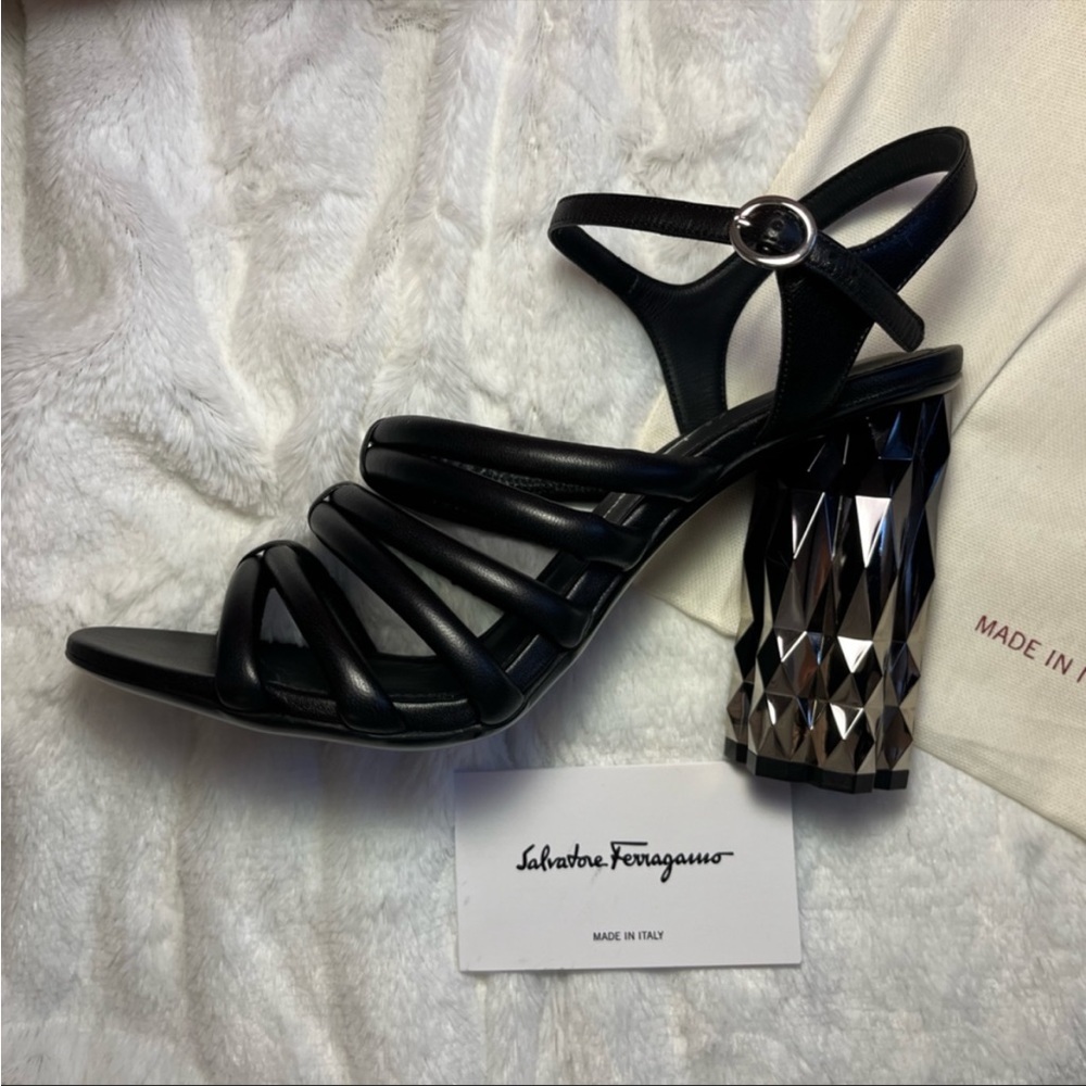 New Amalia Salvatore Ferragamo Sandals Heels 9.5 - Picture 3 of 8